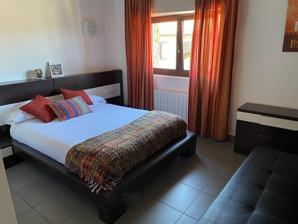 Apartamentos Los Tojos Colsa Exteriér fotografie
