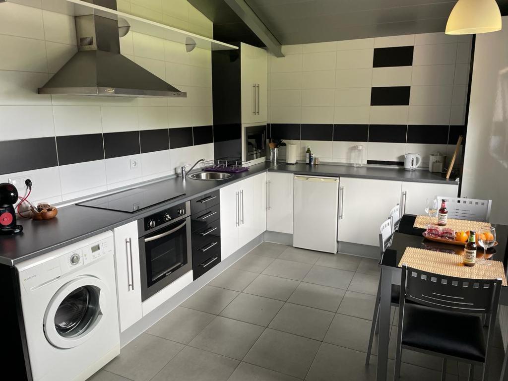 Apartamentos Los Tojos Colsa Exteriér fotografie
